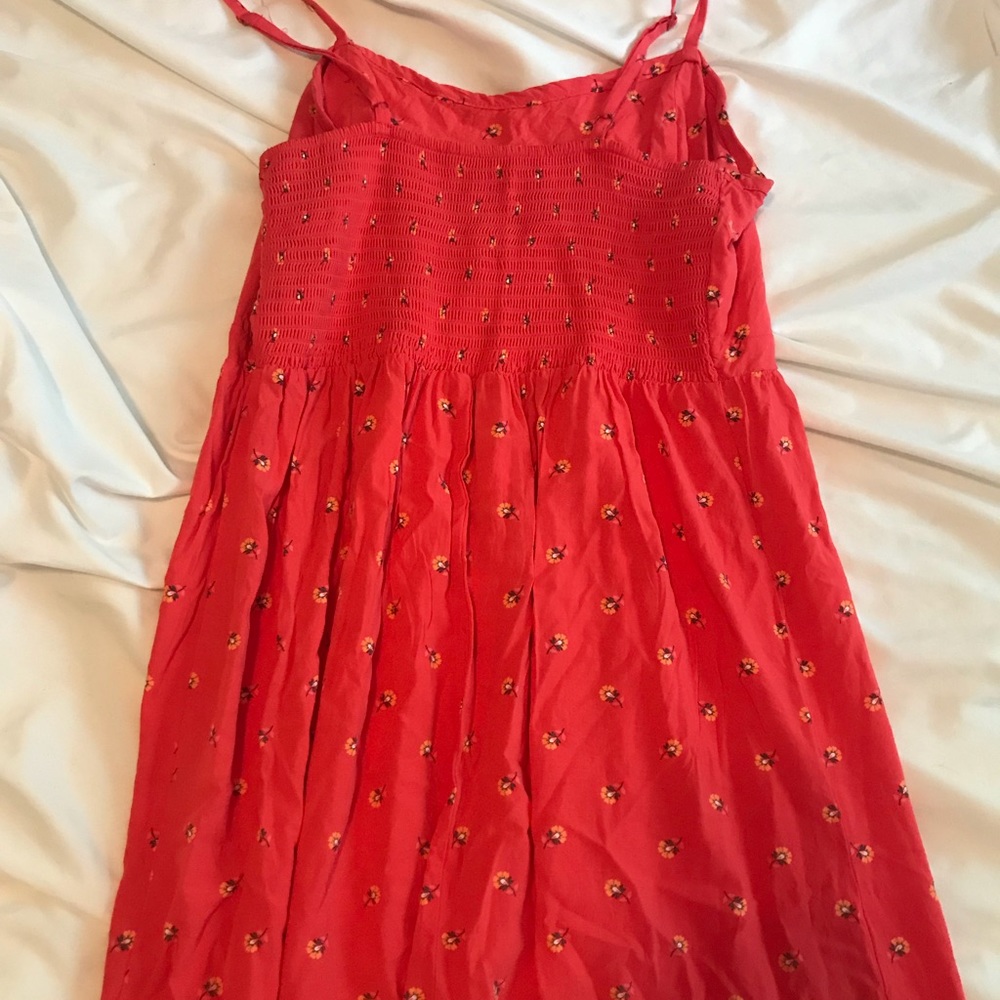 Spring dress - Picture 2 of 2
